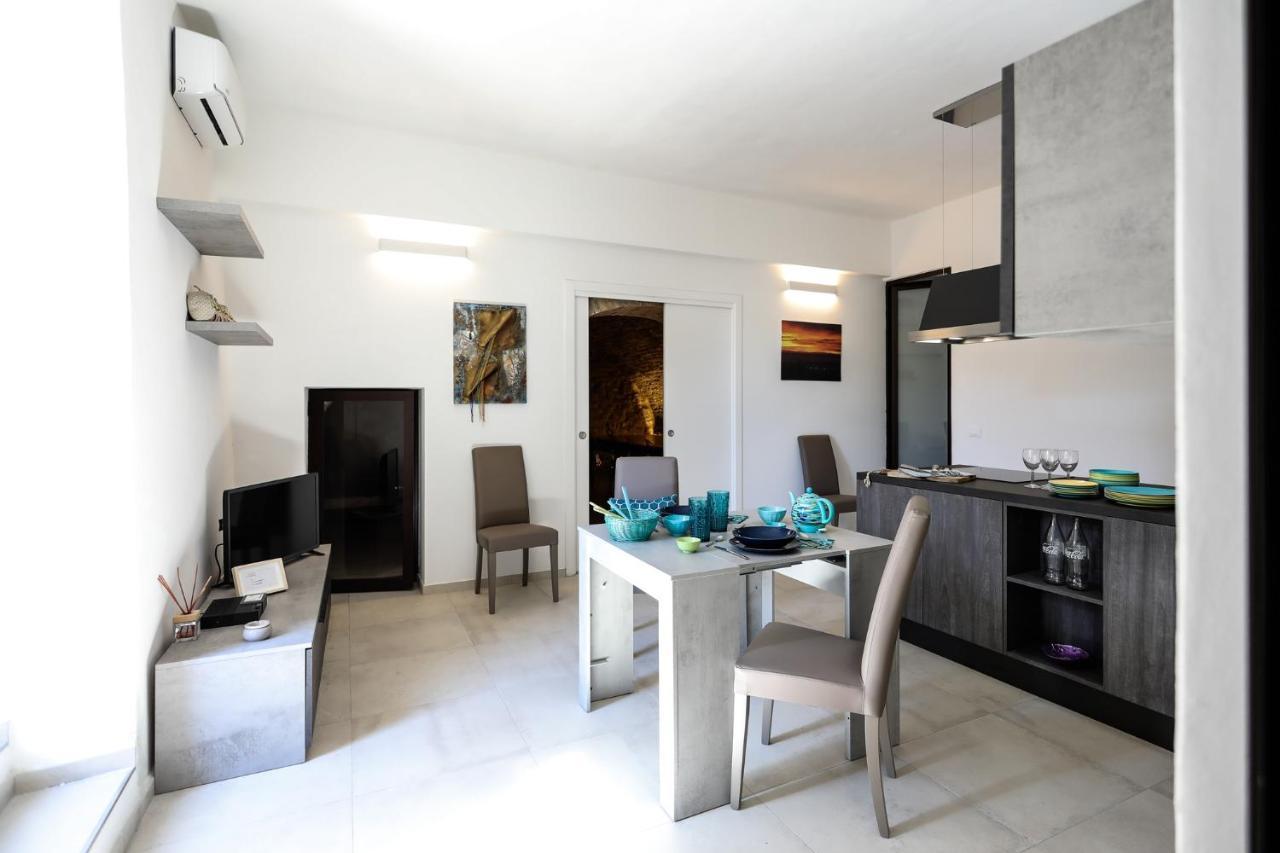 The Tower'S Garden Apartment San Gimignano Bagian luar foto