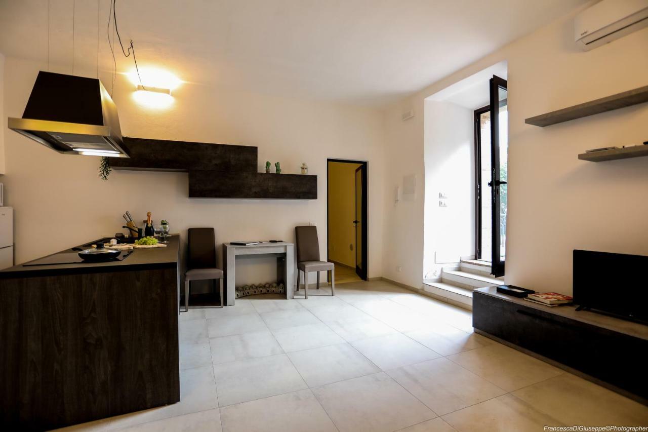 The Tower'S Garden Apartment San Gimignano Bagian luar foto